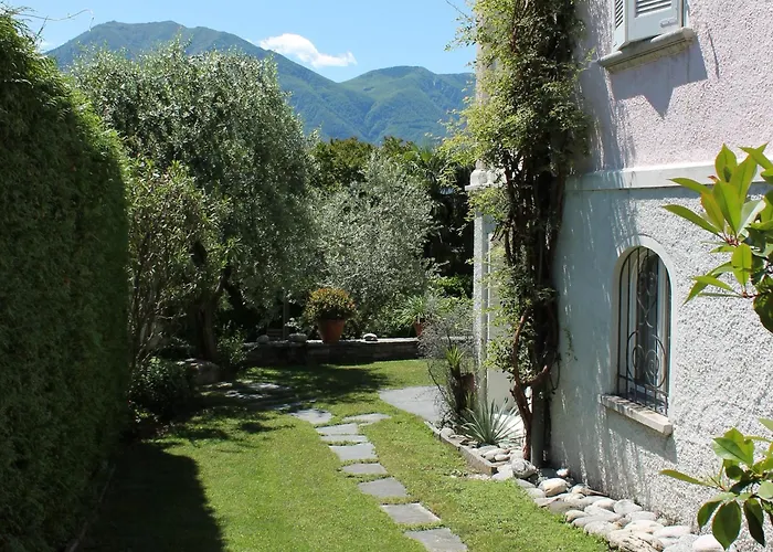 Aurora By Fewotessin Apartament Minusio