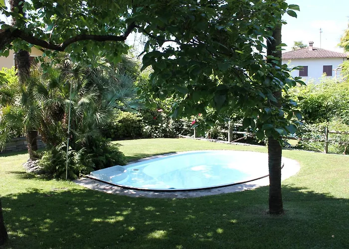 Aurora By Fewotessin Minusio